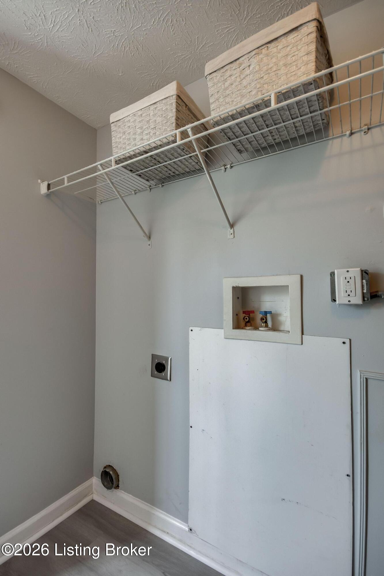 9727 Brooks Bend Road Louisville, KY 40258 - Photo 35 of 43 Laundry Room