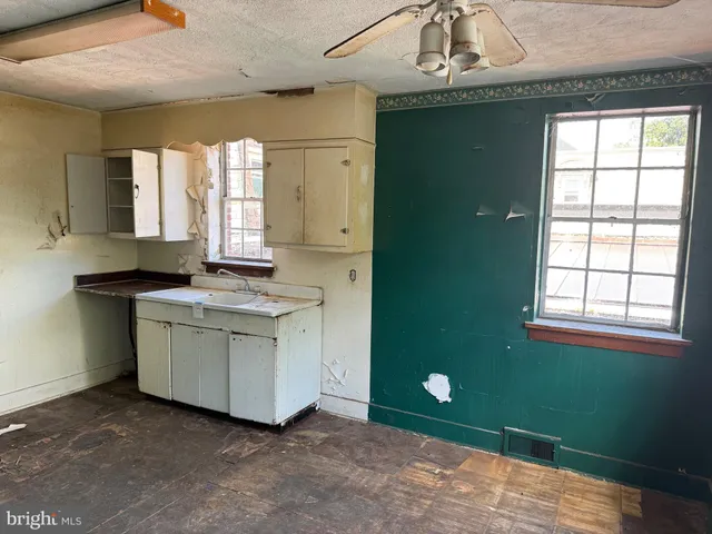 $225,000 | 614 North Broom Street, Wilmington, DE 19805