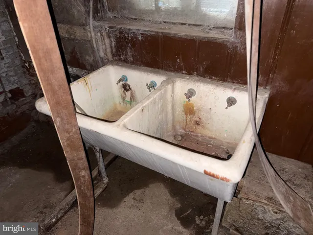 $225,000 | 614 North Broom Street, Wilmington, DE 19805