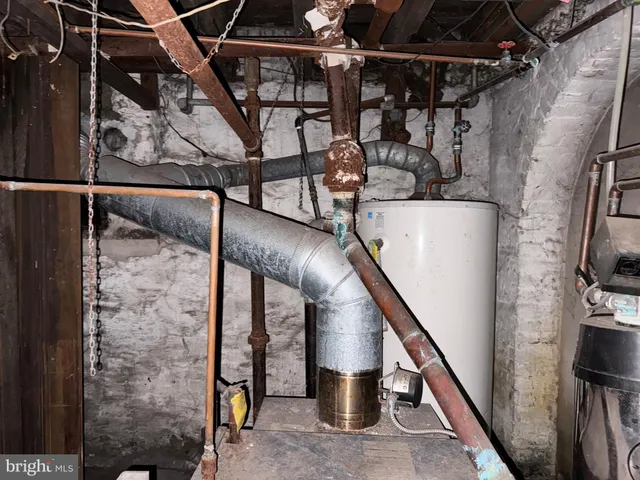 $225,000 | 614 North Broom Street, Wilmington, DE 19805