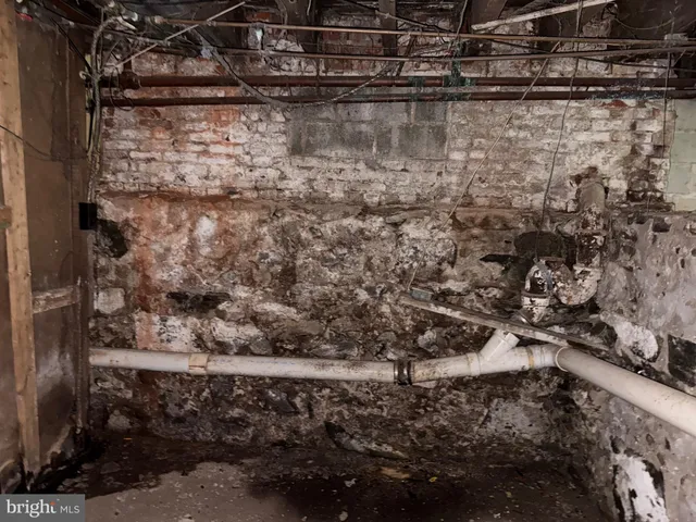 $225,000 | 614 North Broom Street, Wilmington, DE 19805