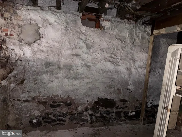 $225,000 | 614 North Broom Street, Wilmington, DE 19805