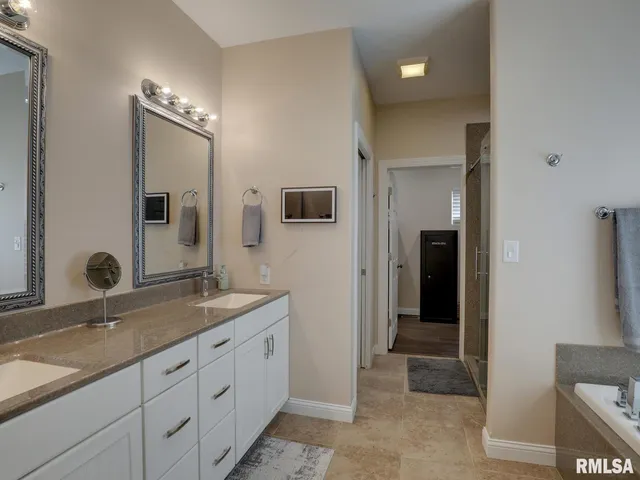 $378,000 | 325 South Gordon Street, Nauvoo, IL 62354