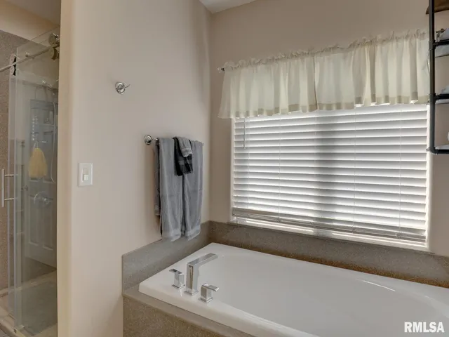 $378,000 | 325 South Gordon Street, Nauvoo, IL 62354