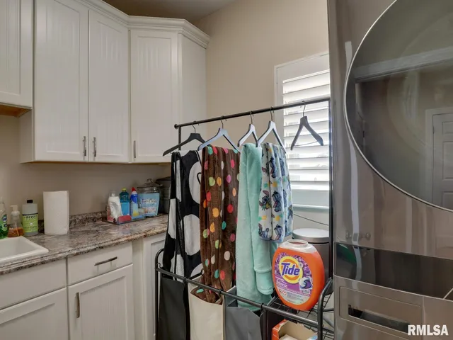 $378,000 | 325 South Gordon Street, Nauvoo, IL 62354