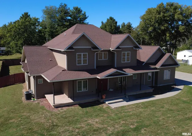 $378,000 | 325 South Gordon Street, Nauvoo, IL 62354