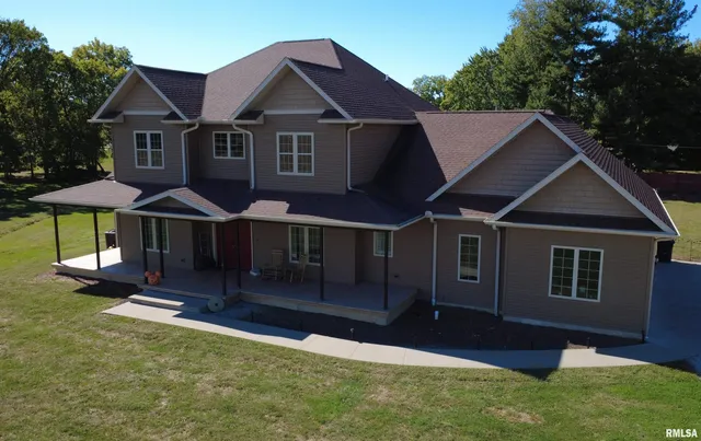 $378,000 | 325 South Gordon Street, Nauvoo, IL 62354