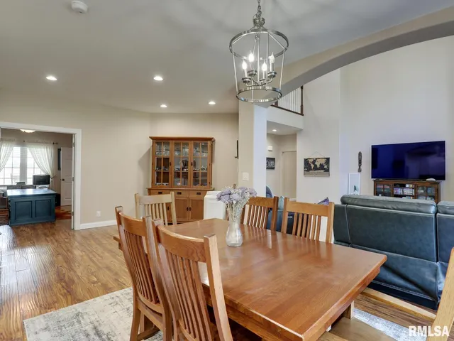 $378,000 | 325 South Gordon Street, Nauvoo, IL 62354