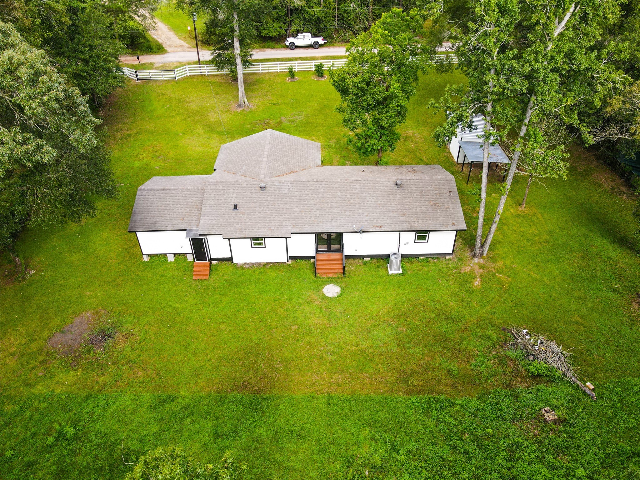 7728 White Rock Road Cleveland, TX 77328 - Photo 2 of 38