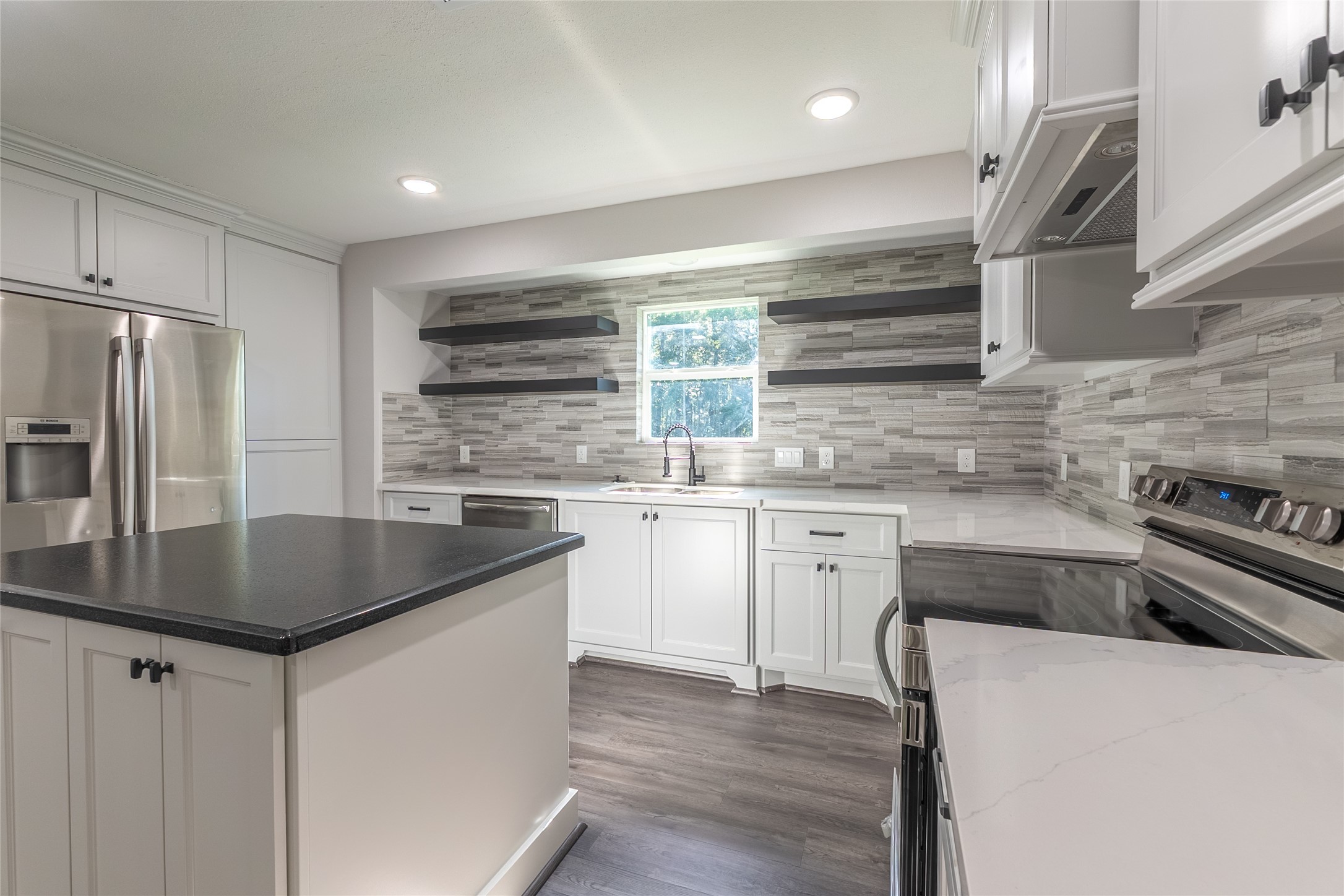 7728 White Rock Road Cleveland, TX 77328 - Photo 10 of 38