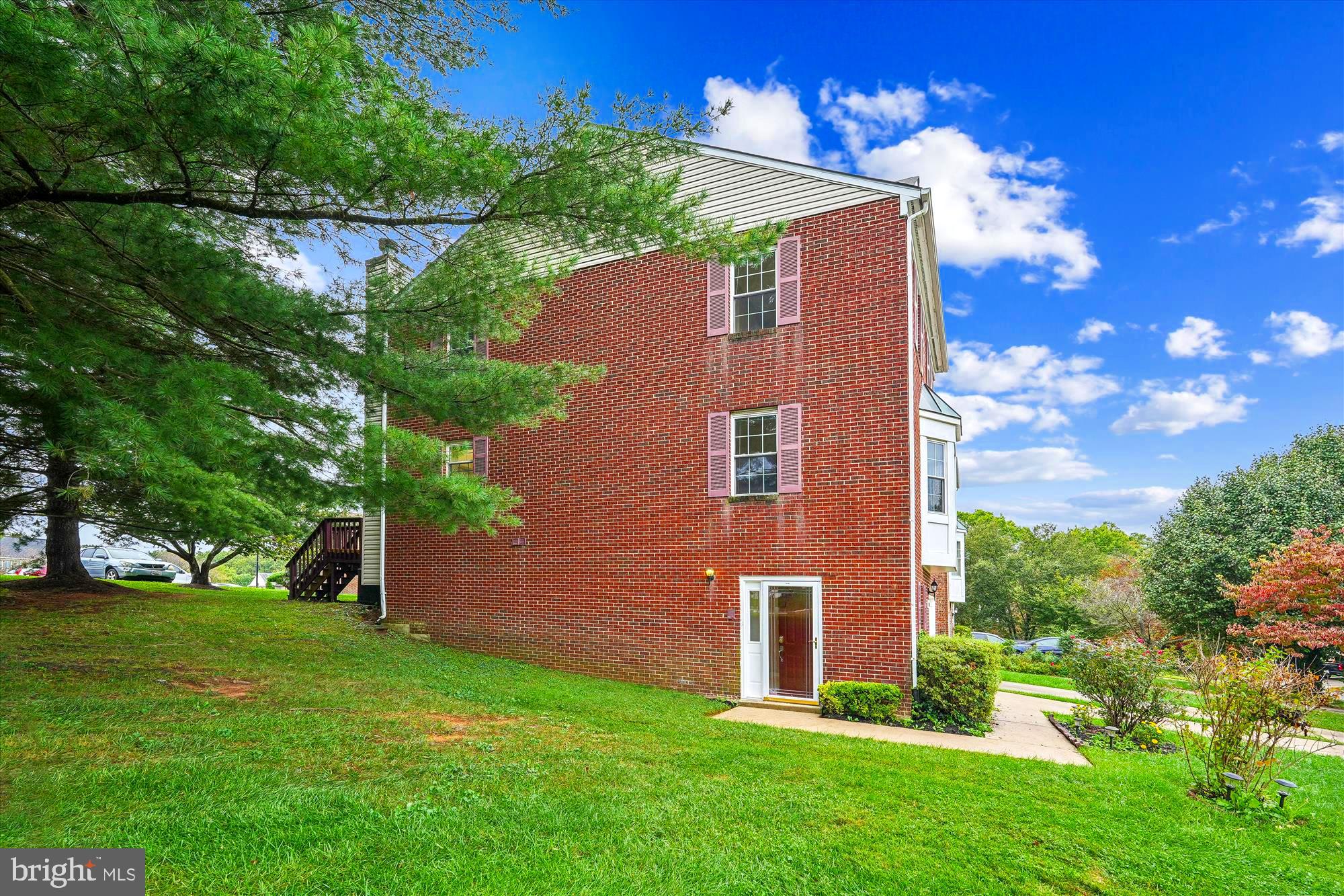 13131 Broadmore Road Silver Spring, MD 20904 - Photo 3 of 40 Side Elevation