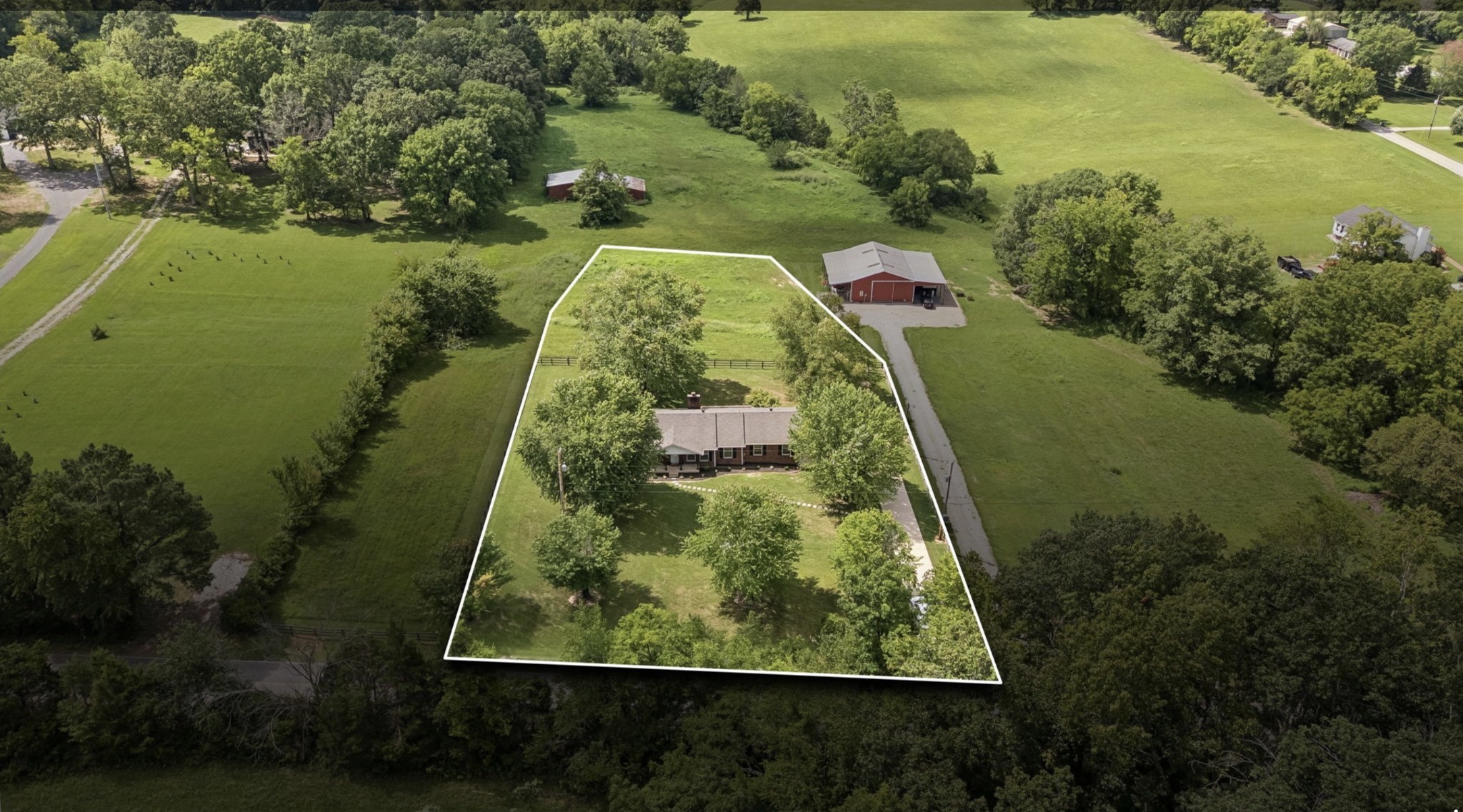920 Clearview Road Cottontown, TN 37048 - Photo 2 of 60 Gallery Image 2