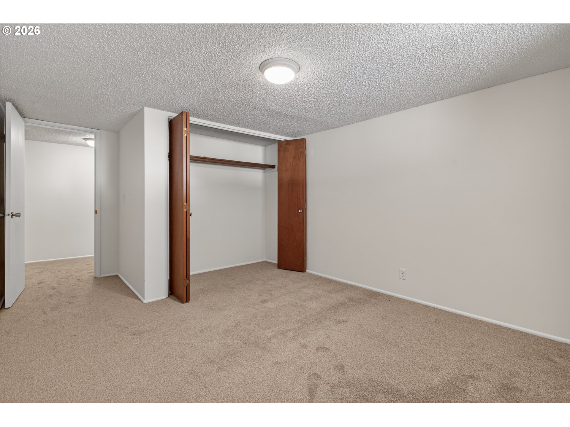 2245 Devos Street Eugene, OR 97402 - Photo 16 of 48