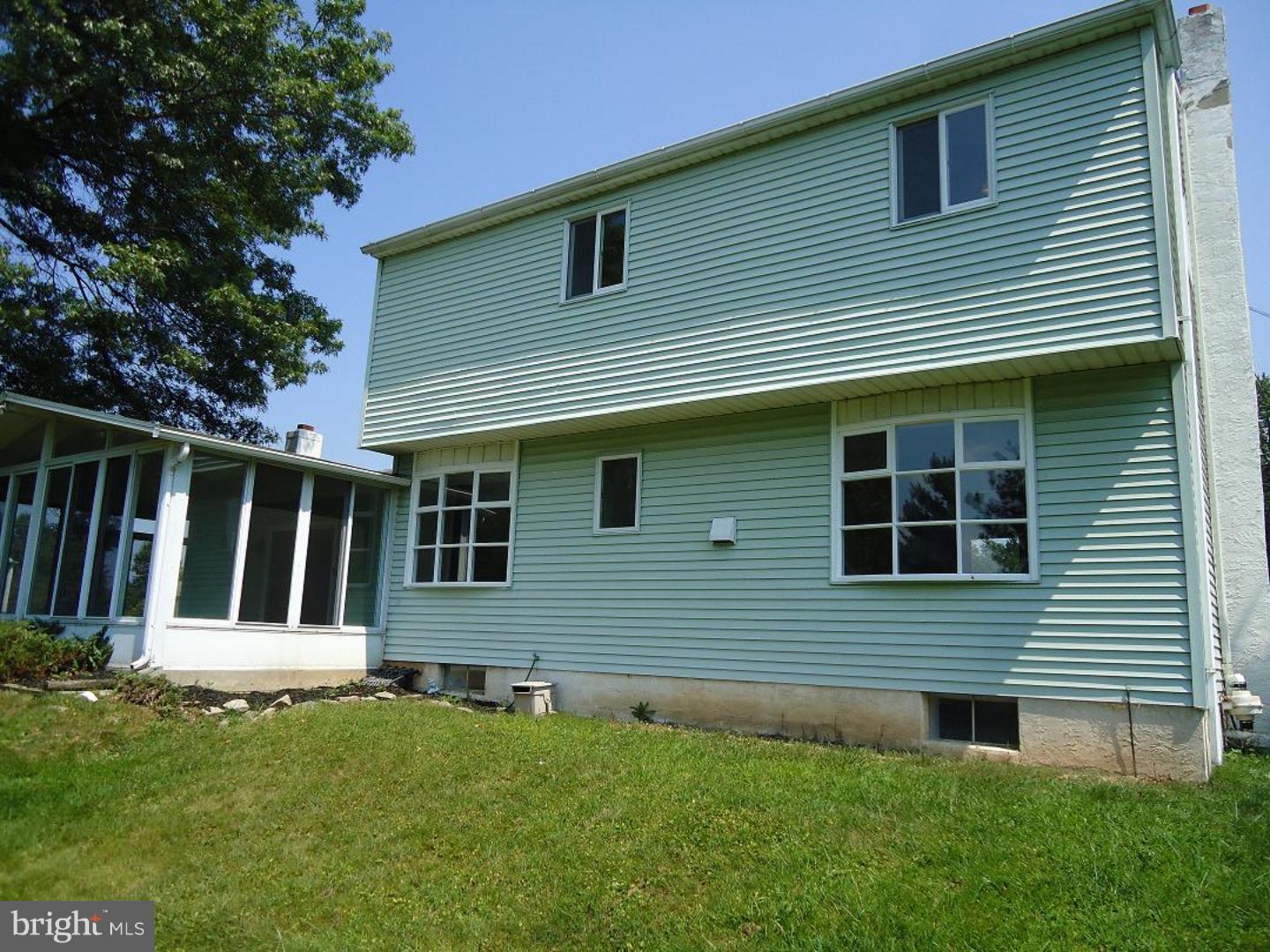 52 Eagle Road Chalfont, PA 18914 - Photo 3 of 14 Gallery Image 3