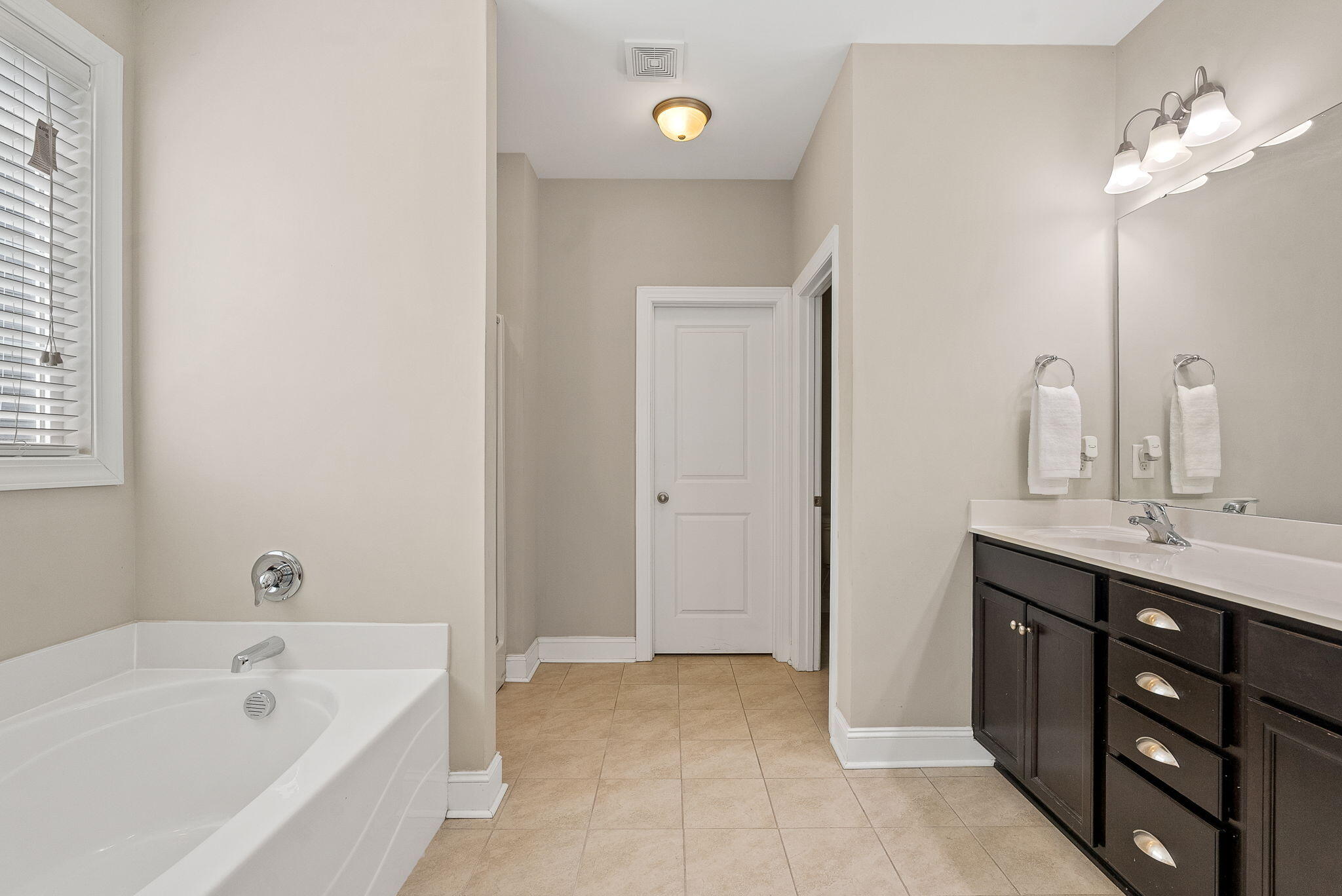 4072 Exploration Road Ladson, SC 29456 - Photo 19 of 34 Primary Bath with Tub/Shower Combo