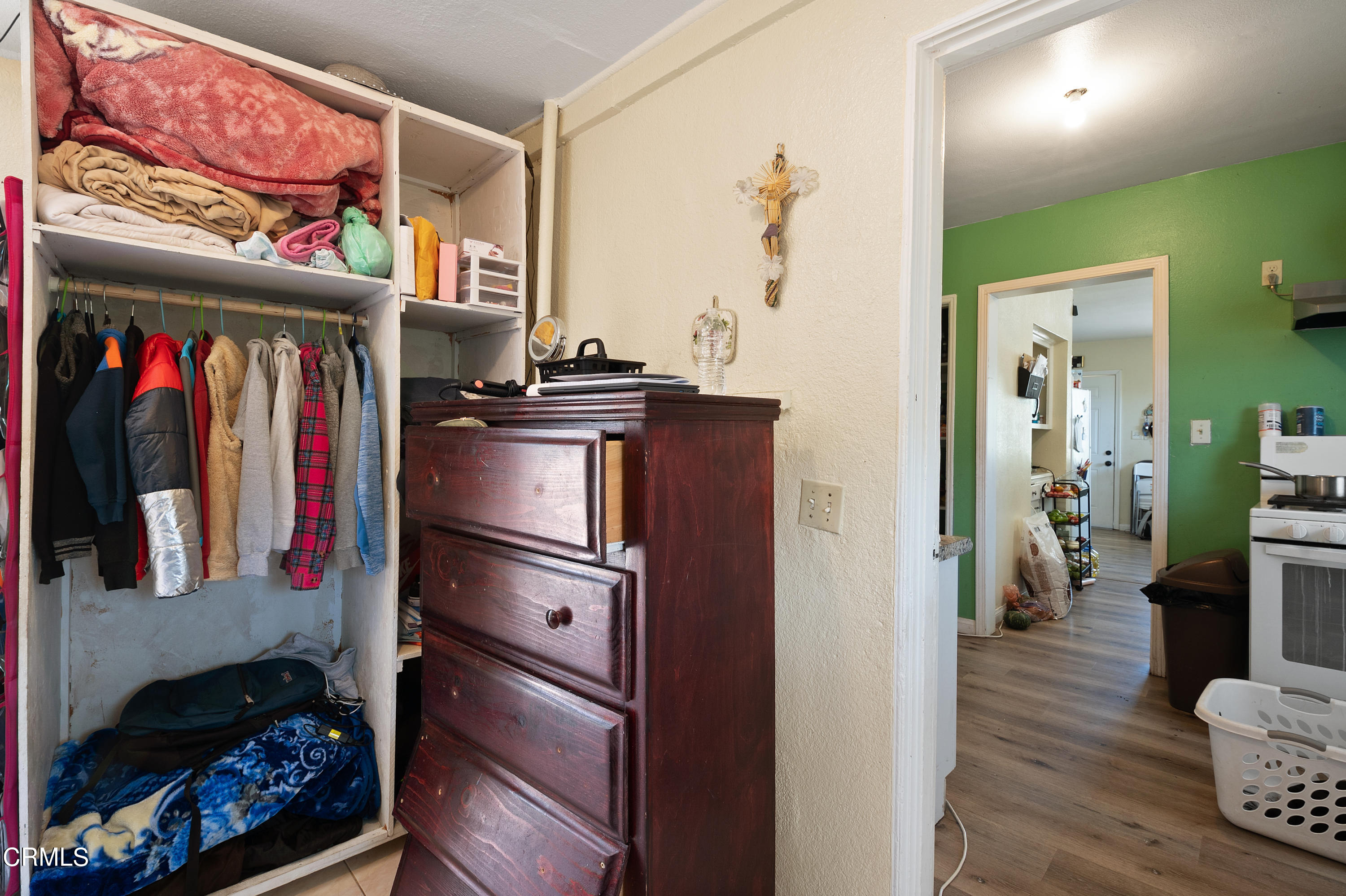 11208 Aster Street Ventura, CA 93004 - Photo 10 of 33 a view of a entryway of the house
