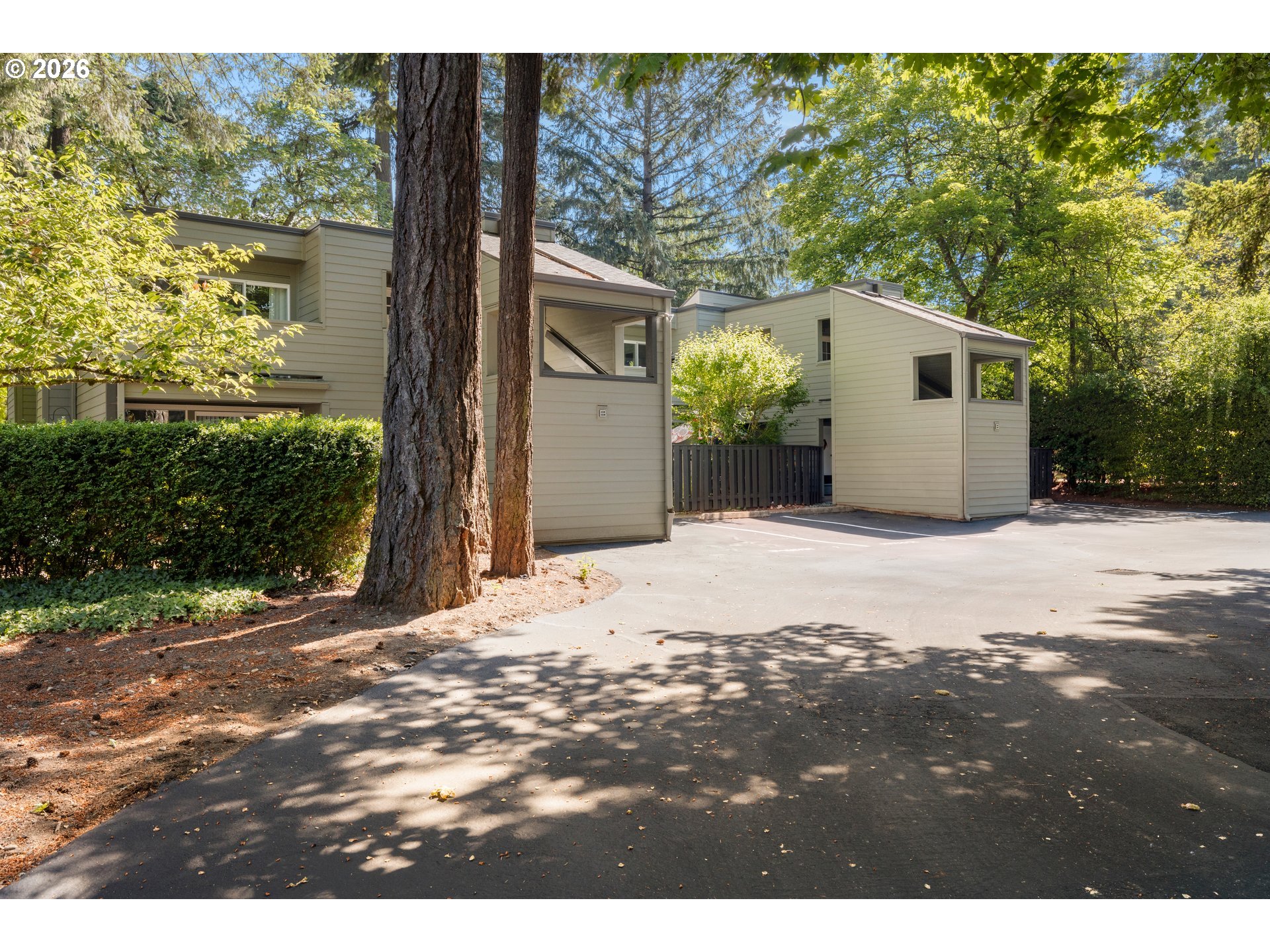 15938 Quarry Road, Unit B3 Lake Oswego, OR 97035 - Photo 2 of 31