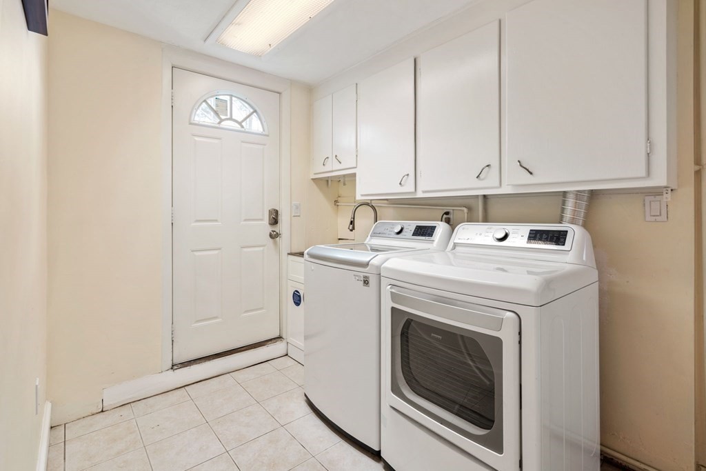 48 Rosemary Road Dedham, MA 02026 - Photo 24 of 35 Gallery Image 24