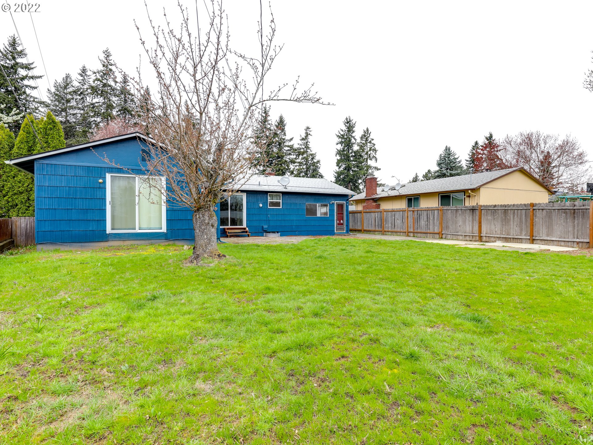 1902 Southeast 151st Avenue Portland, OR 97233 - Photo 28 of 30 a view of a house with a backyard