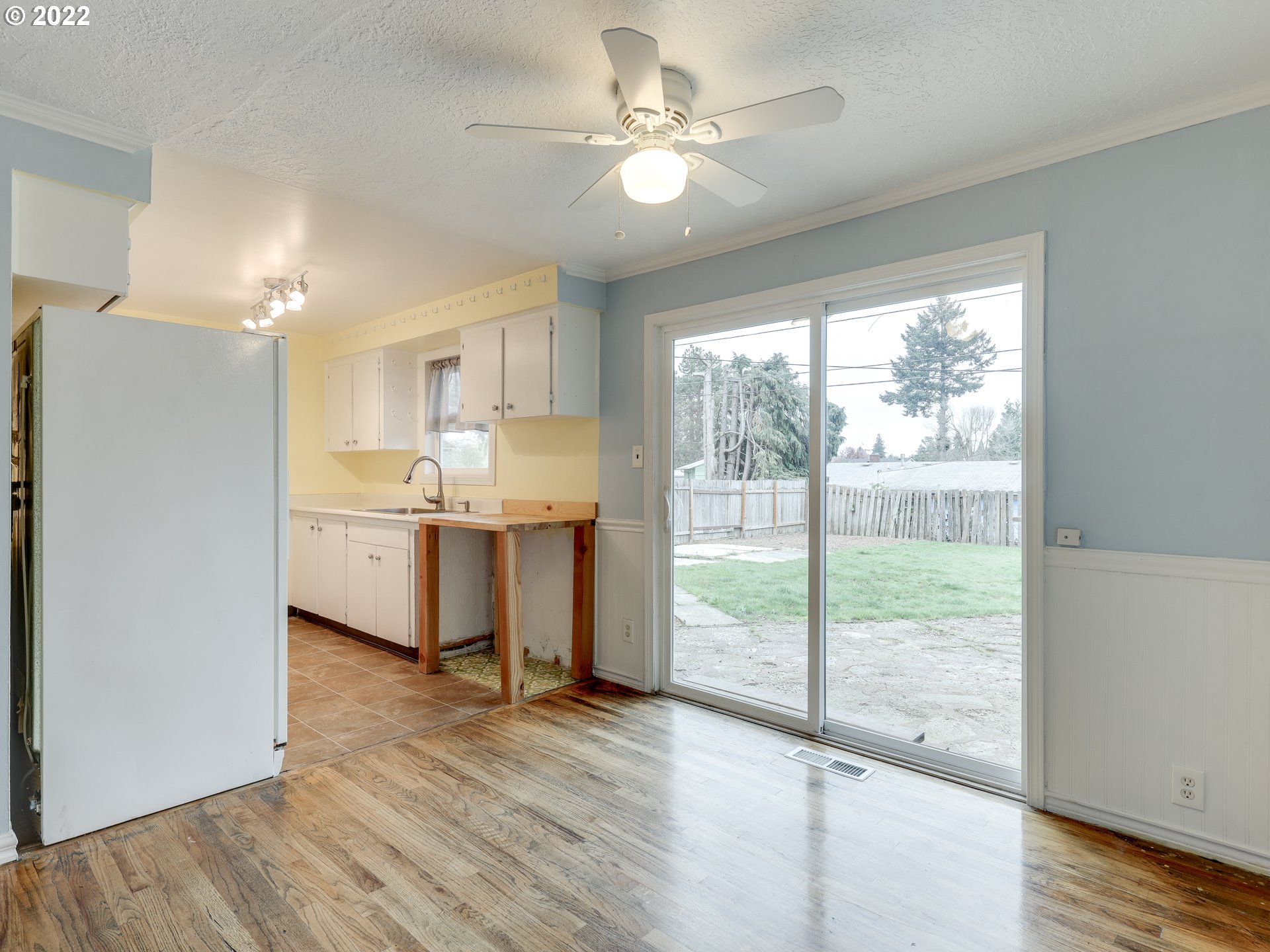 1902 Southeast 151st Avenue Portland, OR 97233 - Photo 10 of 30 a view of a kitchen with a sink and a window