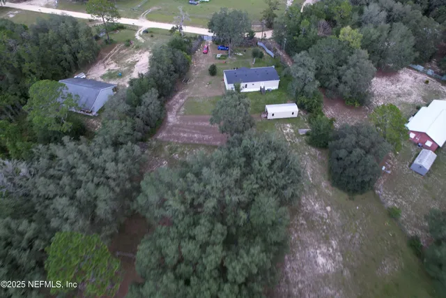 $239,900 | 133 West Oak Cir Drive, Interlachen, FL 32148