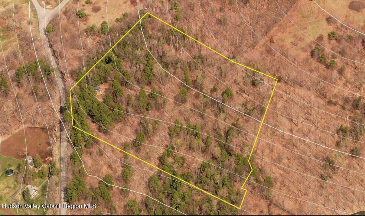 40 Bailey Road Jewett, NY 12444 - Photo 9 of 13 a close up of a shower