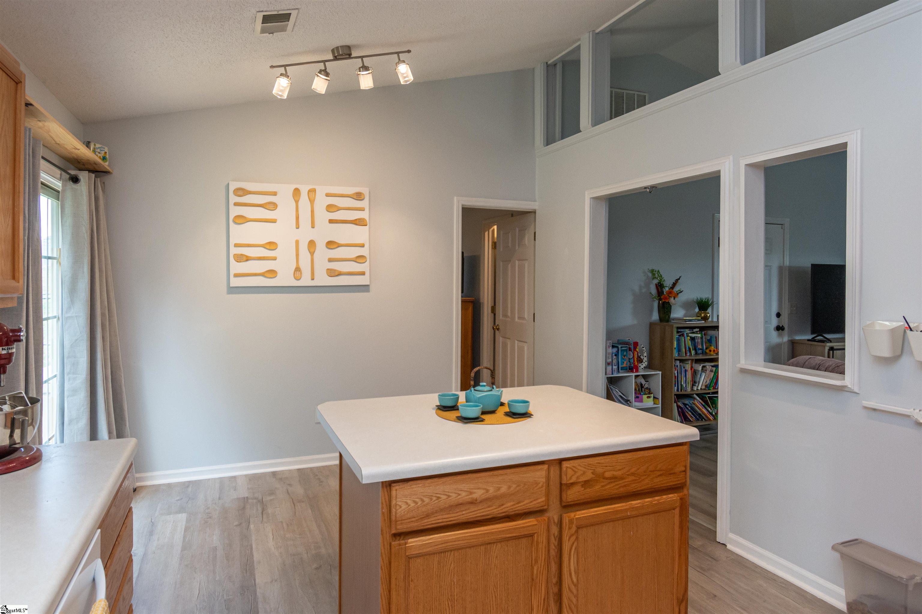 727 Evelyn Mae Road Inman, SC 29349 - Photo 13 of 29