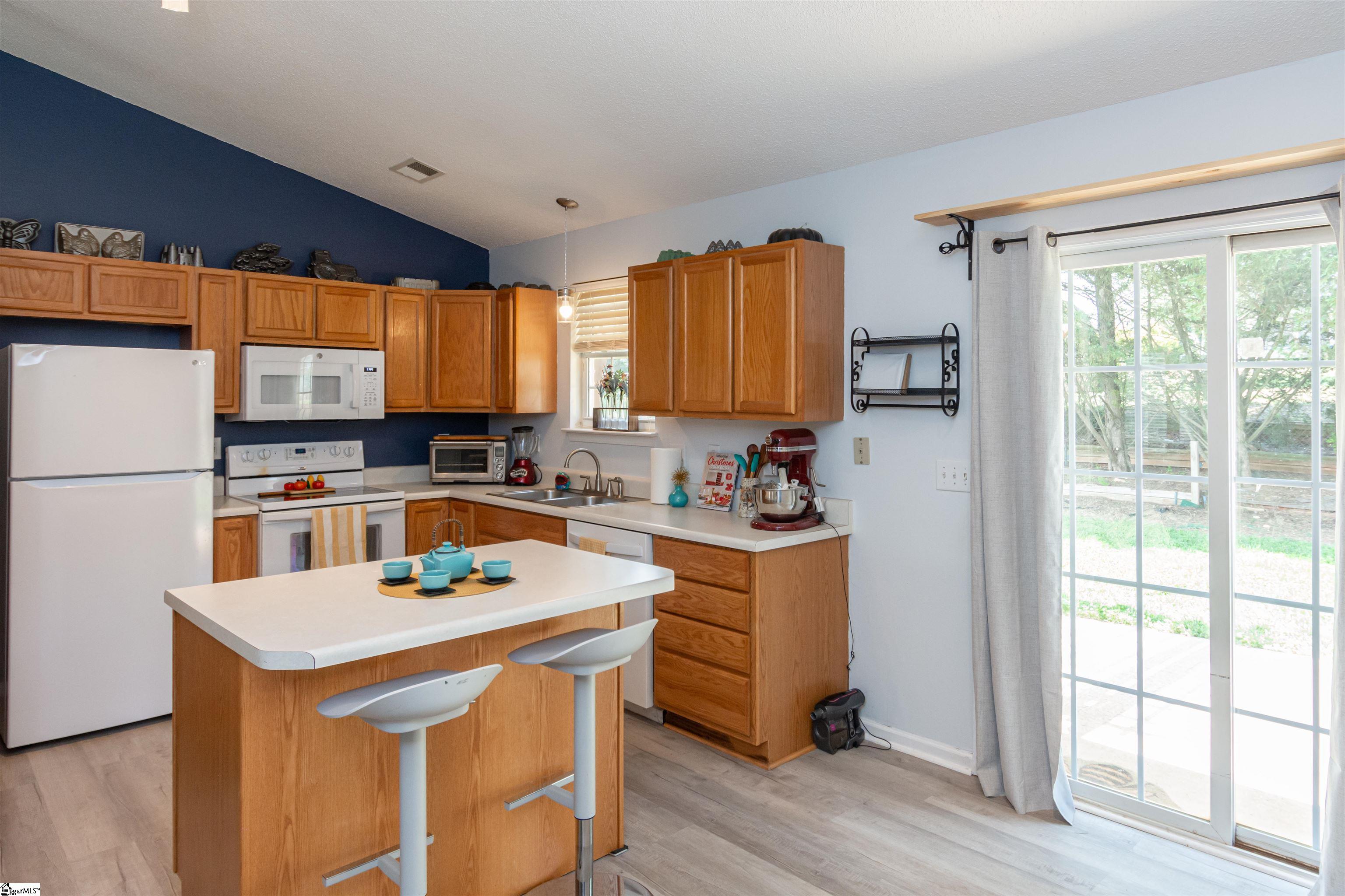 727 Evelyn Mae Road Inman, SC 29349 - Photo 10 of 29