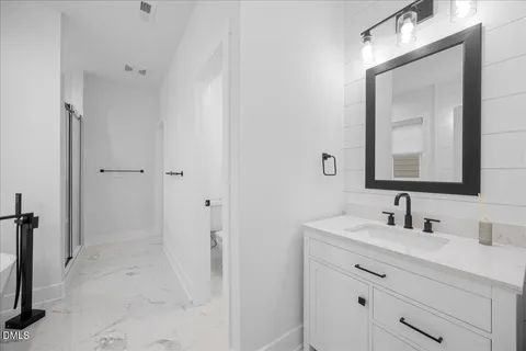 $575,000 | 533 Kings Lake Way, Durham, NC 27703