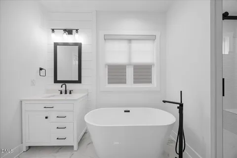 $575,000 | 533 Kings Lake Way, Durham, NC 27703