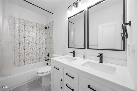 $575,000 | 533 Kings Lake Way, Durham, NC 27703