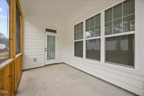 $575,000 | 533 Kings Lake Way, Durham, NC 27703