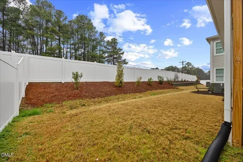 $575,000 | 533 Kings Lake Way, Durham, NC 27703