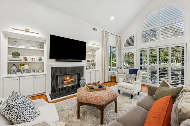 $1,095,000 | 93 Saw Timber Drive, Hilton Head Island, SC 29926