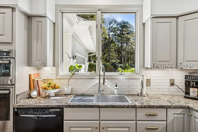 $1,095,000 | 93 Saw Timber Drive, Hilton Head Island, SC 29926