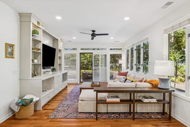 $1,095,000 | 93 Saw Timber Drive, Hilton Head Island, SC 29926