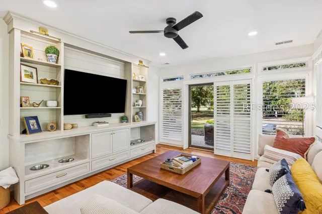 $1,095,000 | 93 Saw Timber Drive, Hilton Head Island, SC 29926