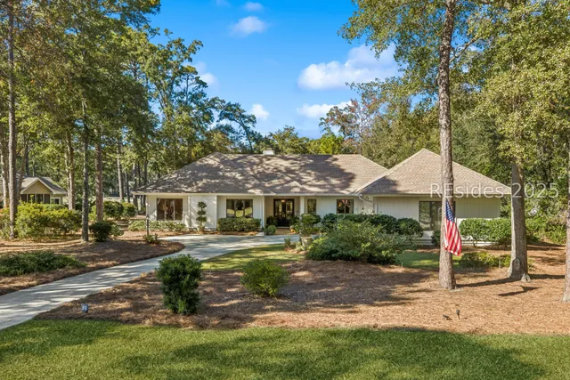 $1,095,000 | 93 Saw Timber Drive, Hilton Head Island, SC 29926