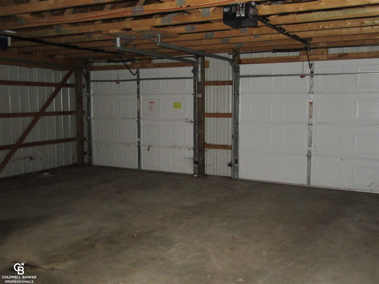 14481 Speaker Road Yale, MI 48097 - Photo 3 of 10 31380794-2.JPG