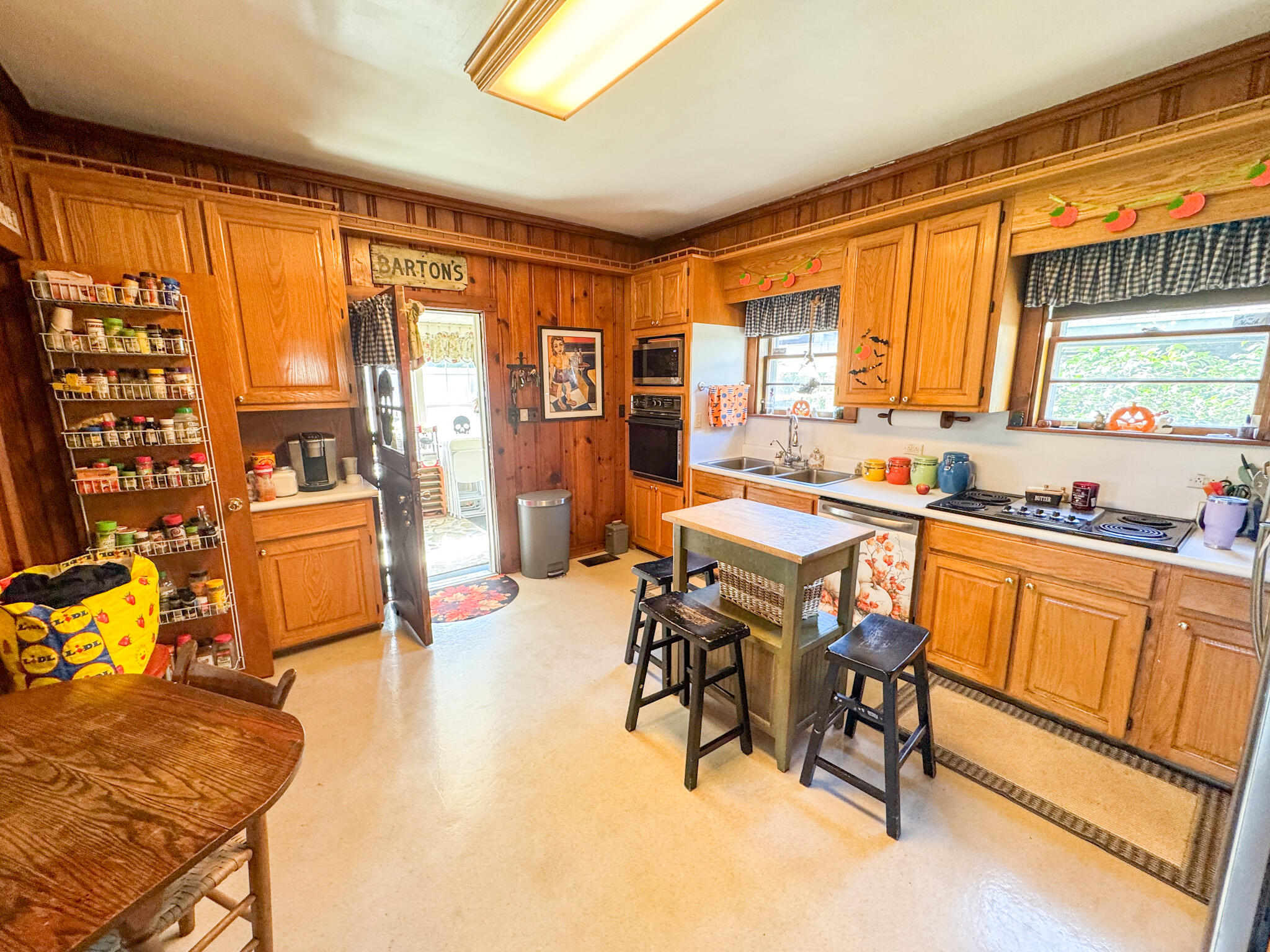 360 State Rd S-38-263 Branchville, SC 29432 - Photo 13 of 41 IMG_3223