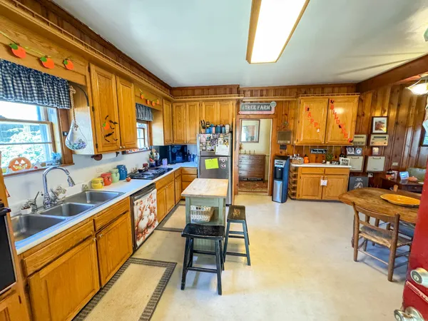 $228,000 | 360 State Rd S-38-263, Branchville, SC 29432