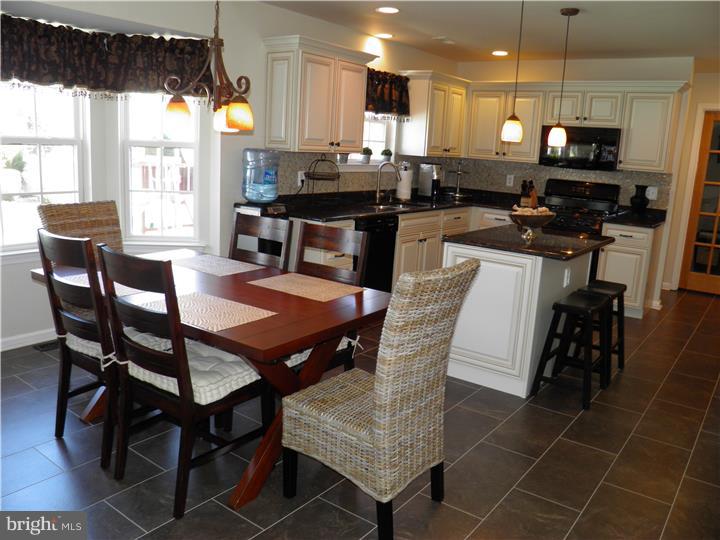36 Moray Lane Sewell, NJ 08080 - Photo 2 of 24 Kitchen