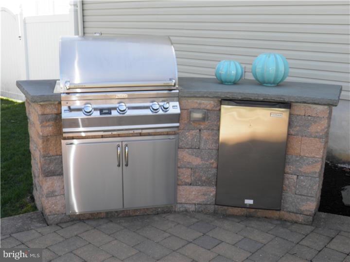 36 Moray Lane Sewell, NJ 08080 - Photo 19 of 24 Patio