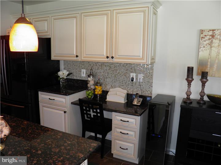 36 Moray Lane Sewell, NJ 08080 - Photo 5 of 24 Kitchen