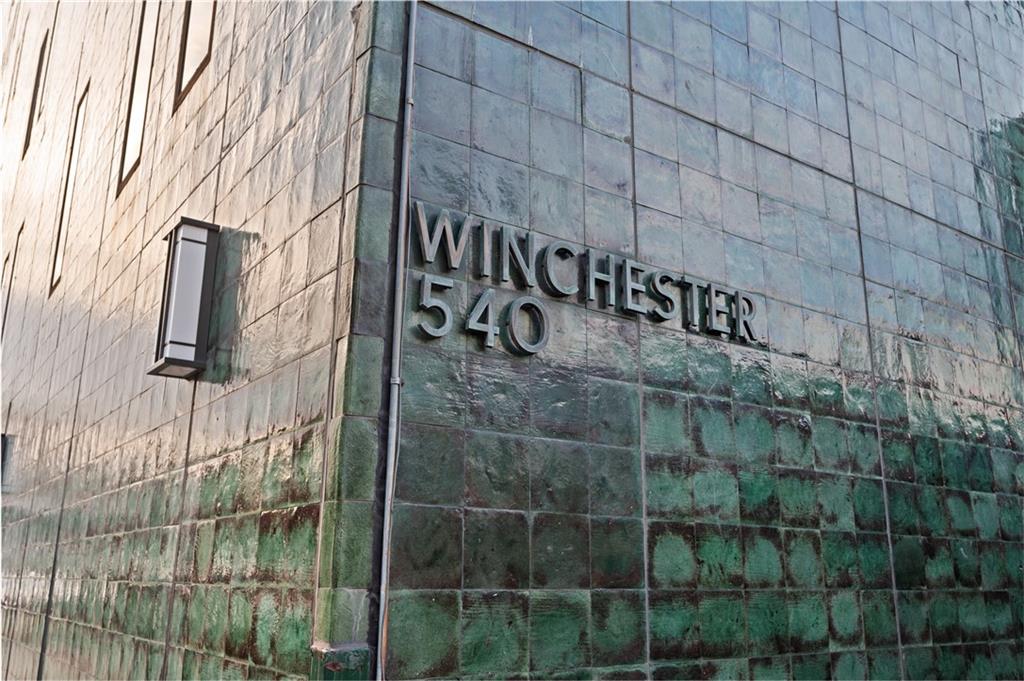 540 North Neville Street, Unit 405 Pittsburgh, PA 15213 - Photo 2 of 23 a bathroom with a shower