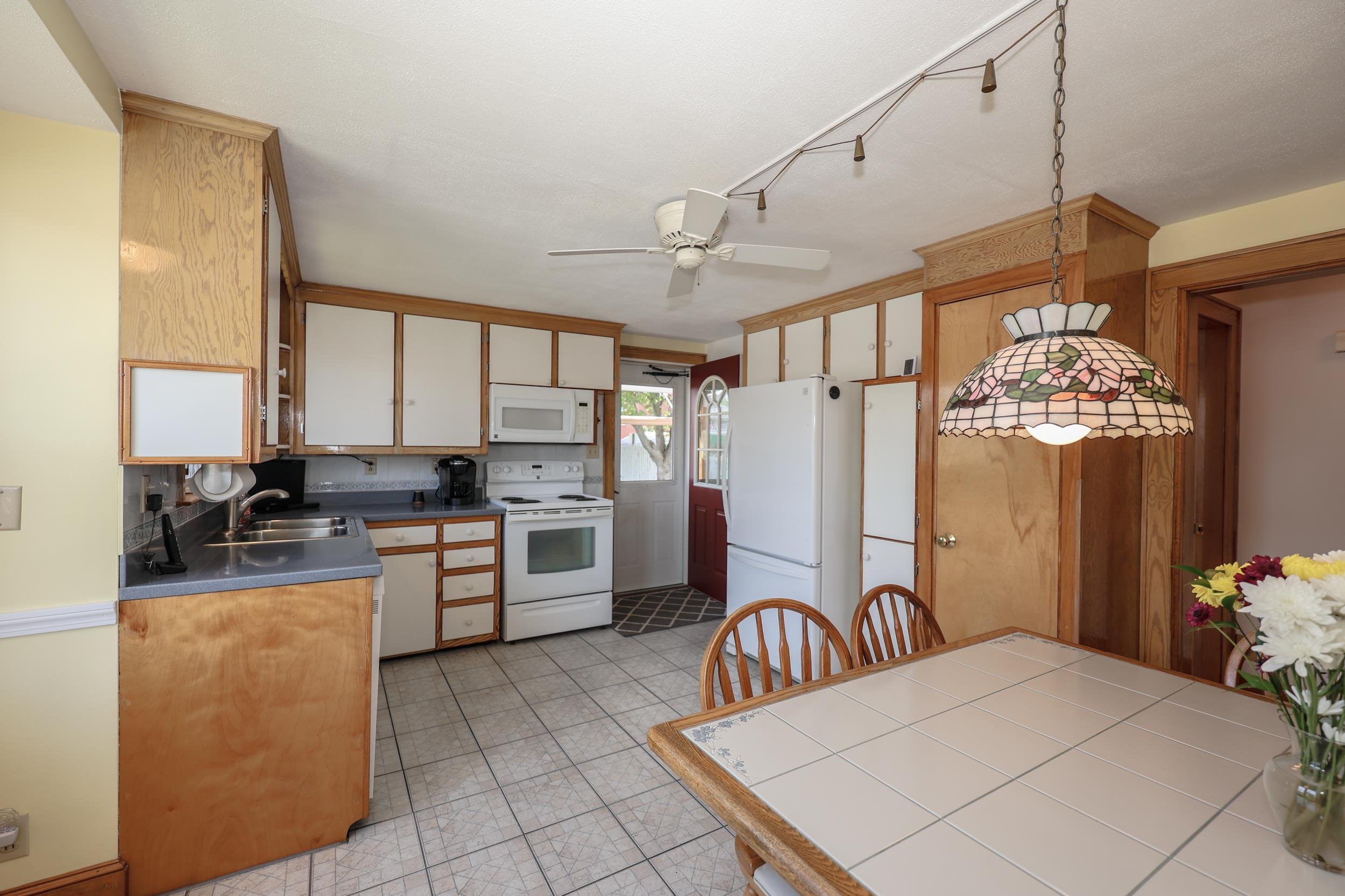36 Alsace Street Manchester, NH 03102 - Photo 14 of 43
