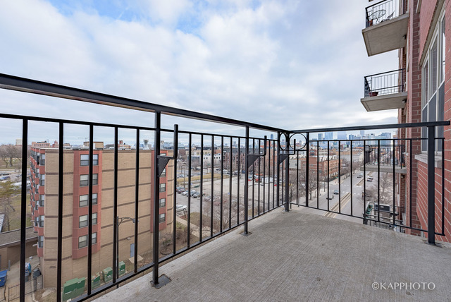 6 South Laflin Street, Unit 604 Chicago, IL 60607 - Photo 21 of 25