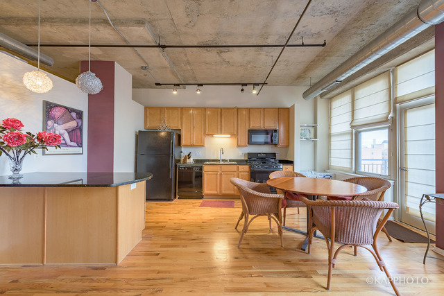 6 South Laflin Street, Unit 604 Chicago, IL 60607 - Photo 8 of 25