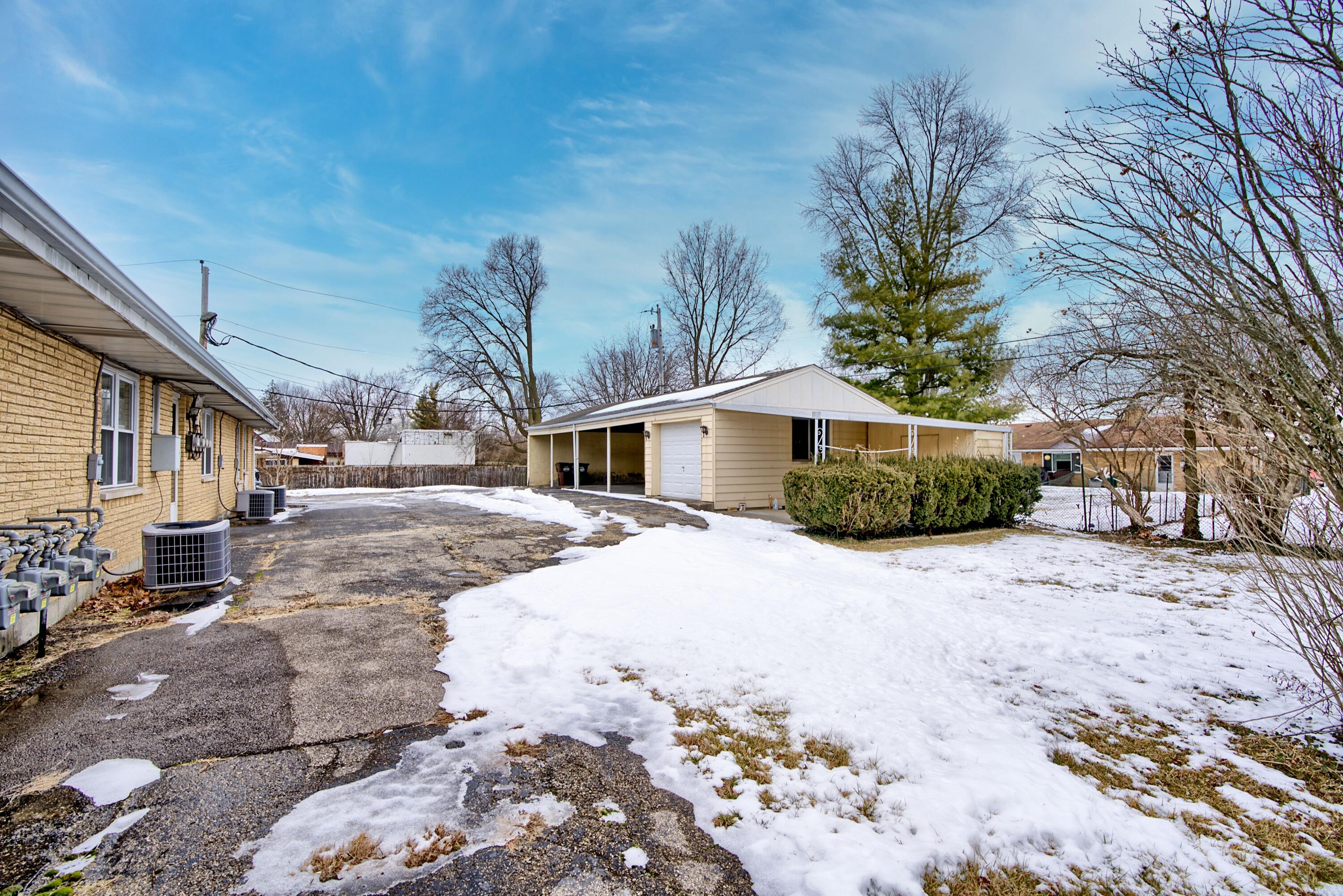 4352 Sunray Road Dayton, OH 45429 - Photo 9 of 27