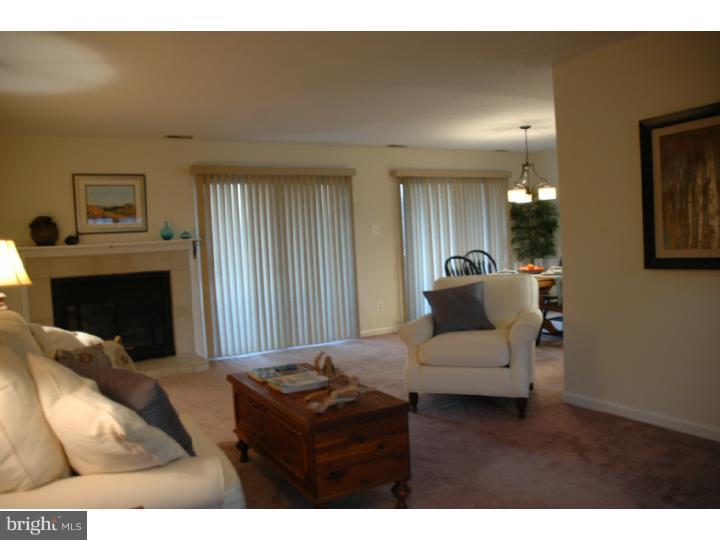 16 Hopkinson Court, Unit 157 Wayne, PA 19087 - Photo 2 of 21 Gallery Image 2